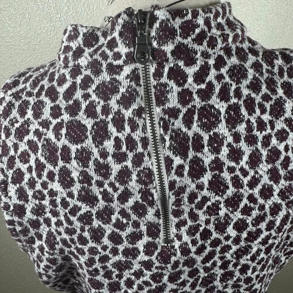 Anthropologie Akemi + Kin Sleeveless Textured Leopard Blouse Mock Neck Size Med - Picture 7 of 11